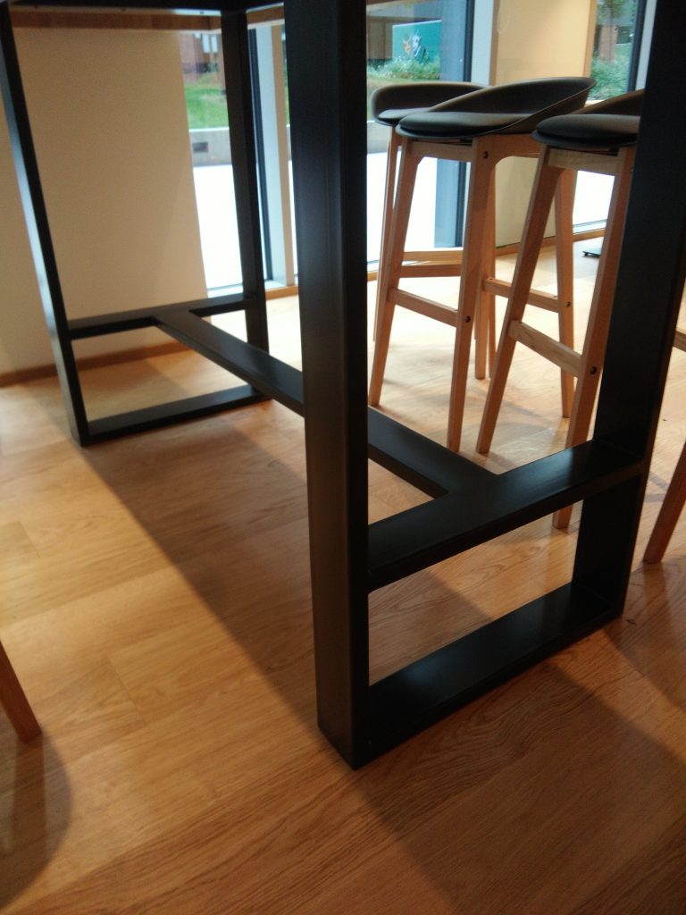 pokládka podláh, drevených podláh, nivelizácia, podlahári